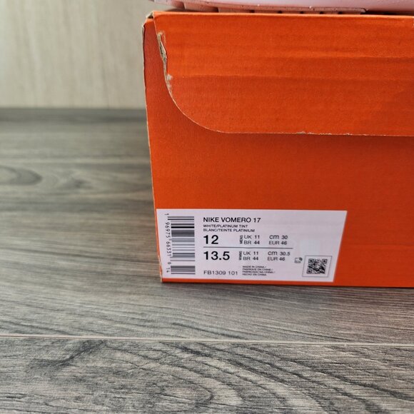 Nike Vomero 17 Size 12 Mens White Platinum Tint Casual Running Shoes - Picture 11 of 11